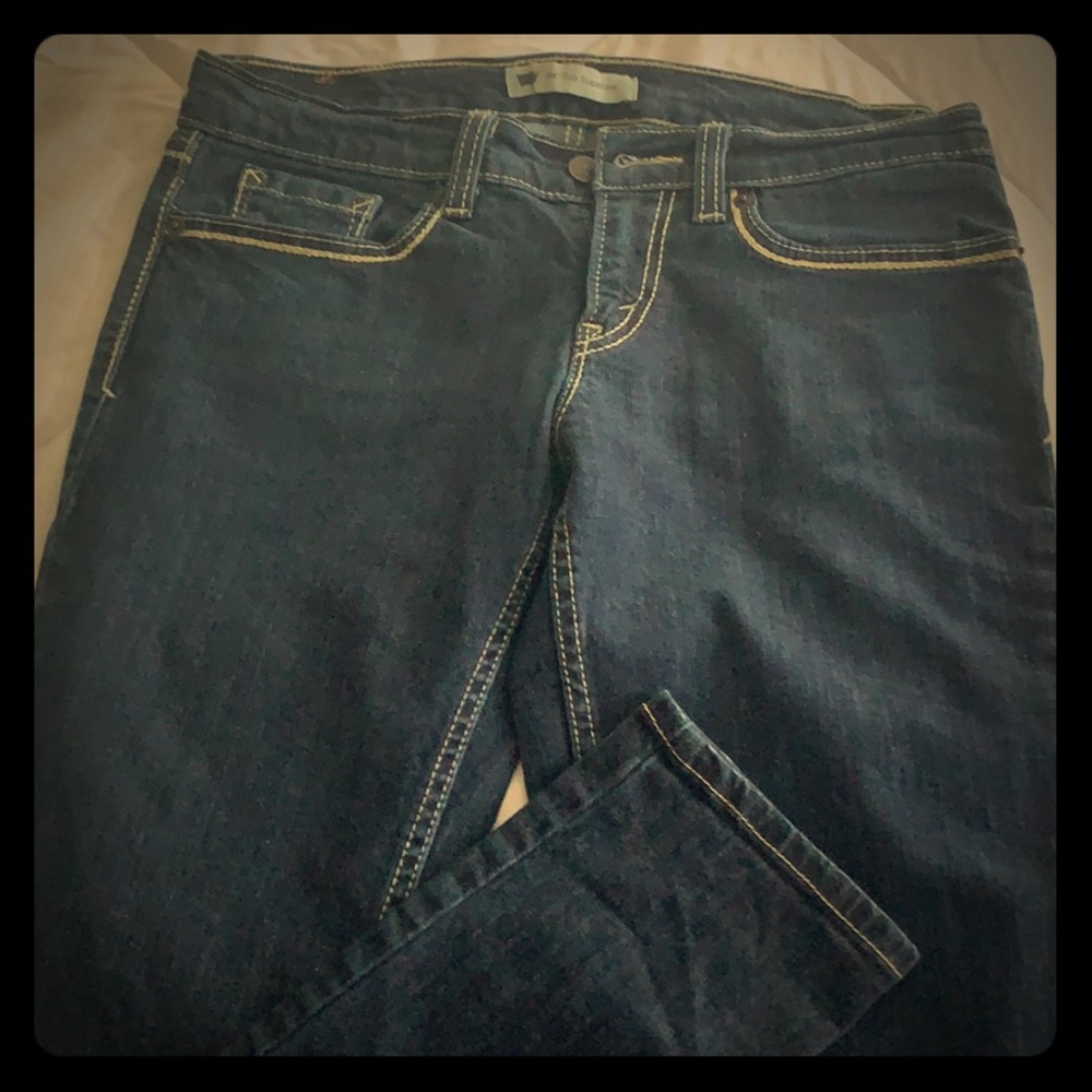 Levi’s superlow skinny jeans. 28/ 7L